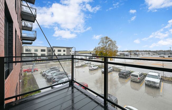 1 bed, 1 bath, 703 sqft, $1,750, Unit 215