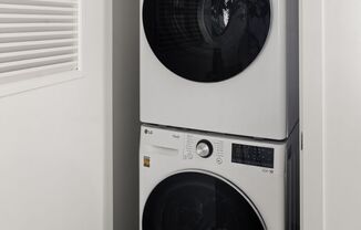 3 beds, 3 baths, 1,150 sqft, $4,300, Unit 101