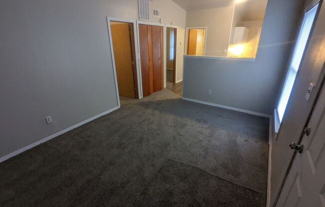 2 beds, 1 bath, 698 sqft, $1,095, Unit 2366 Howey Road