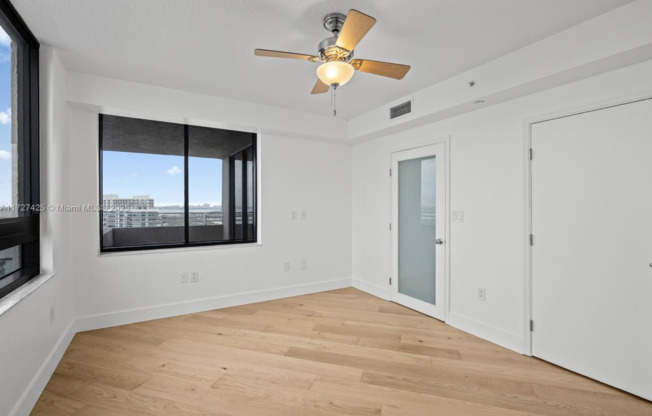 2 beds, 2 baths, 1,262 sqft, $6,500, Unit LPH 01 - 3501