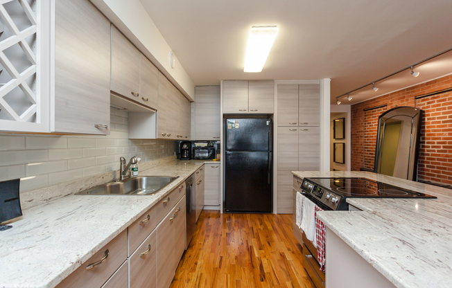 40 E 9th St, Chicago IL 304