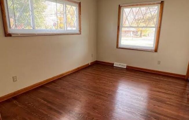 3 beds, 1 bath, $1,800