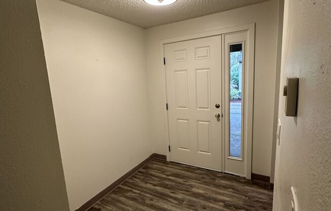 530-Elmwood Village