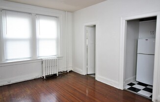 1 bed, 1 bath, 2 sqft, $950, Unit #203