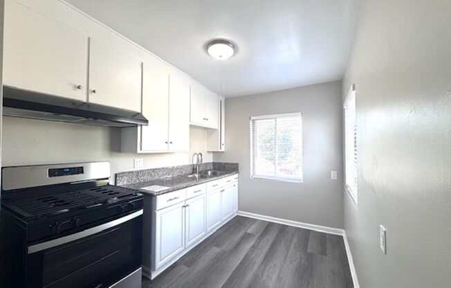 1167 Daisy Ave