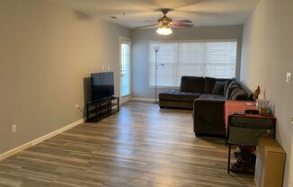 2 beds, 2.5 baths, $2,300, Unit # 213