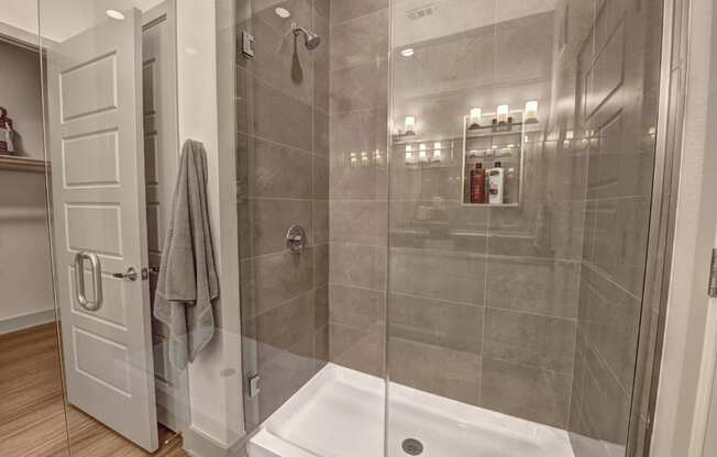 Stand up shower at Windsor Preston, Plano, Texas