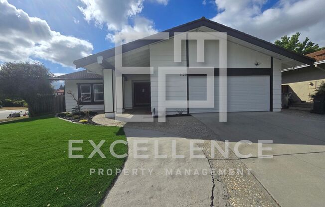 Fully Updated 4/2 Corner Lot Home - Fireplace, Quartz Counters