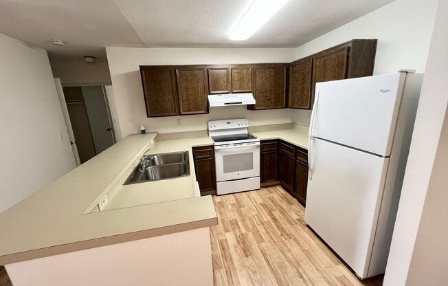 1 Bed / 1 Bath Condo in Mission Verde – Parklike Courtyard View!