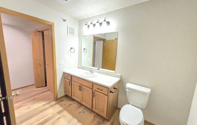 1 bed, 1 bath, 756 sqft, $1,095, Unit 3500 308