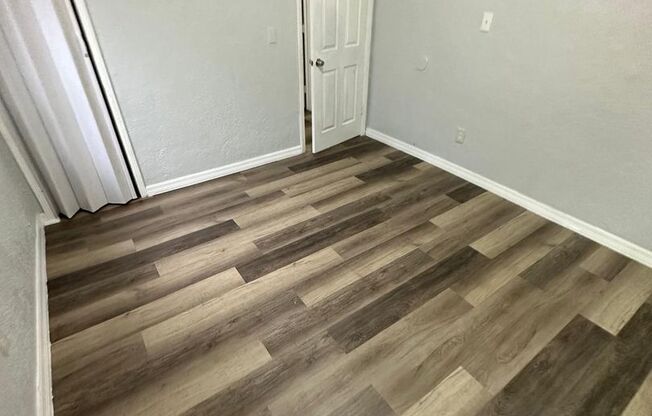 3 beds, 1 bath, $1,300