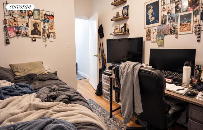 349 W 45th St 2A