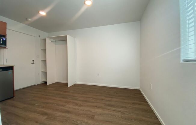 Studio, , 185 sqft, $999, Unit 3217