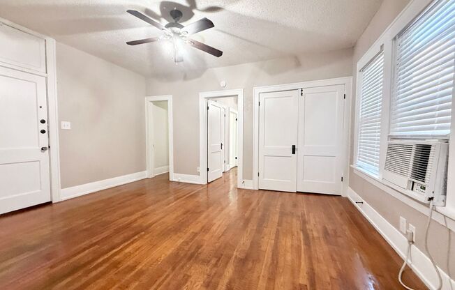 1 bed, 1 bath, $1,075, Unit B2607