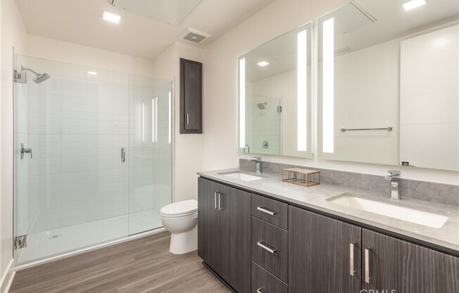 2 beds, 2 baths, 1,305 sqft, $3,418, Unit 204