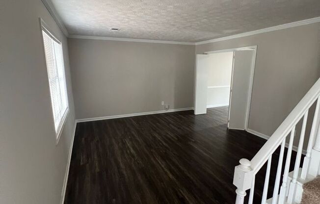 !!!WARNING: AVOID SCAMS CONFIRM RENTAL AT 770-822-6040!! Spacious 4 bedroom house in Lilburn Now Ready!