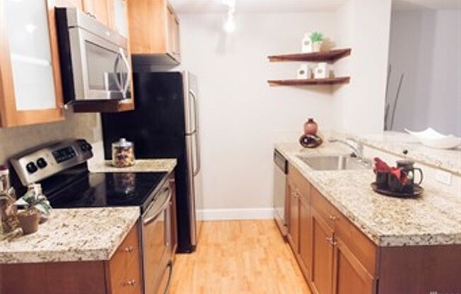 2 beds, 2 baths, $2,500