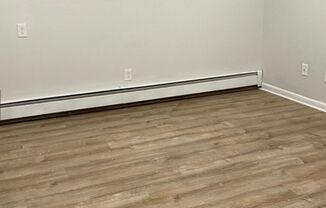 1 bed, 1 bath, 750 sqft, $1,695, Unit B02