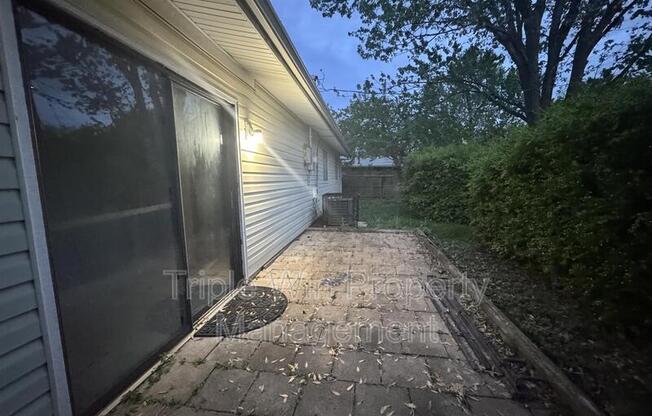504 SARATOGA LN