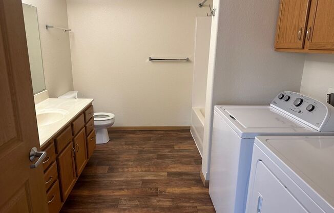 1 bed, 1 bath, 1,502 sqft, $1,755, Unit 33502