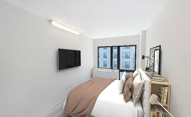 3 beds, 3 baths, $4,700, Unit 605