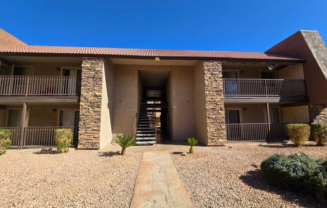 A Fa bulous 2 bedroom Condo Centrally Located