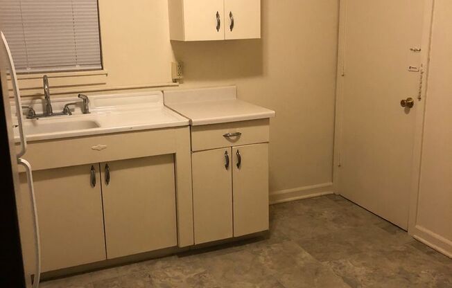 1 bed, 1 bath, 580 sqft, $625, Unit 1500-703