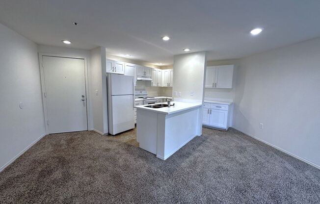 1 bed, 1 bath, 750 sqft, $2,100, Unit A 105