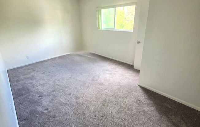 3311 ROWENA AVE.