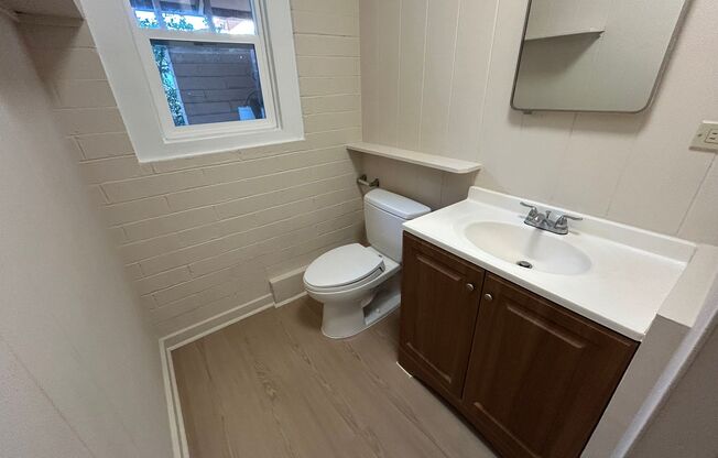 1 bed, 1 bath, $1,750, Unit B-1