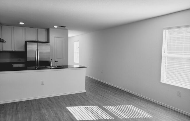 Beautiful 4-bedroom, 2 bathroom minutes from Texas A&M SA!