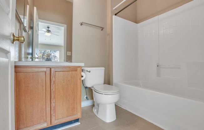 2 beds, 2.5 baths, $1,700, Unit Unit 1804