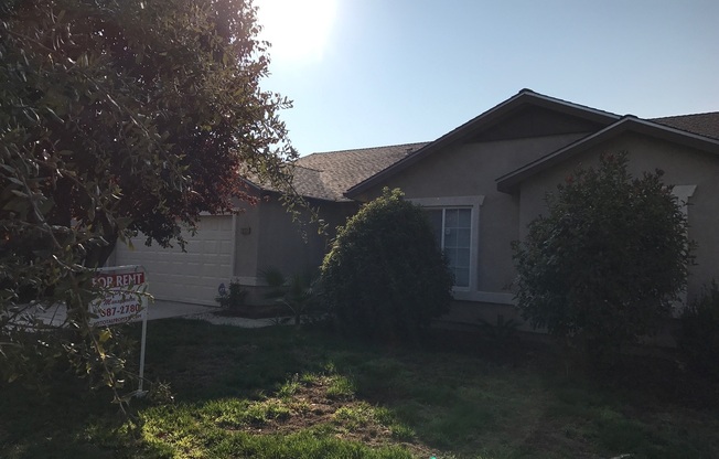 2923 W. JEROME AVE. 4 BED 2 BATH - SHANNON RANCH - VISALIA