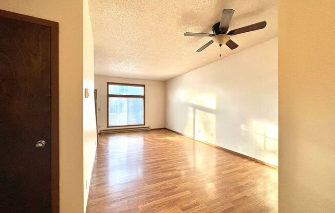 3 bed, 2 bath Townhome - 1 Month Free on a 12-Month Lease!