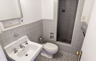 Studio, 1 bath, 200 sqft, $445, Unit 522