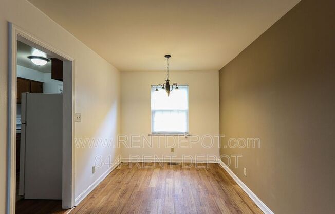 2821 RAVENSWOOD DR