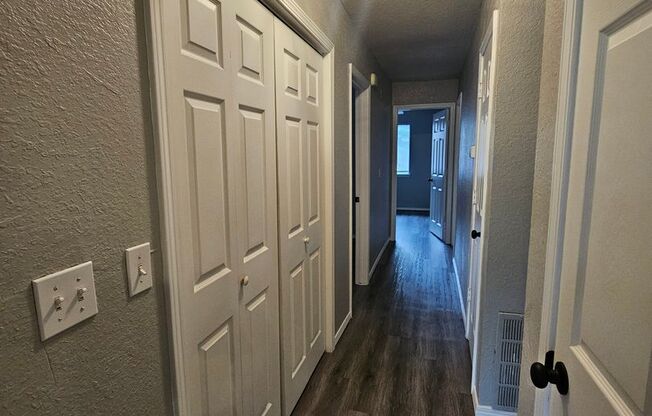 3 beds, 2 baths, 1,200 sqft, $1,450, Unit 518