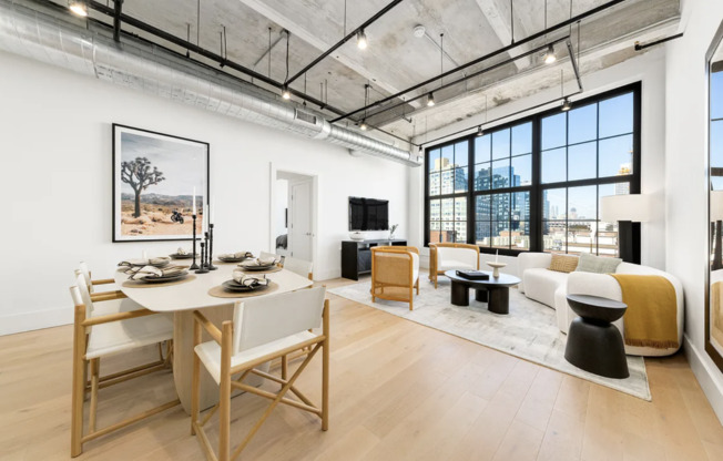 475 KENT AVE