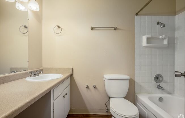 1 bed, 1 bath, 675 sqft, $1,375, Unit 40-12