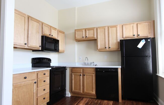 2336-2338 E. Carson St.