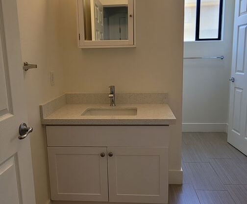2 beds, 2 baths, 1,080 sqft, $1,875, Unit N8