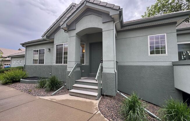 Spacious and Open 3BD/2BA House In Longmont!