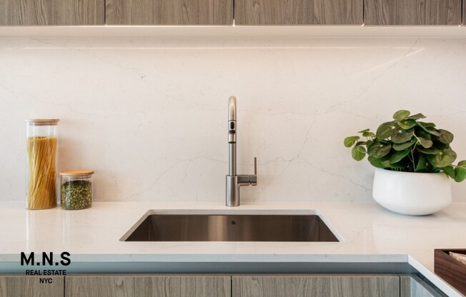 2 beds, 2 baths, $5,357, Unit 1109