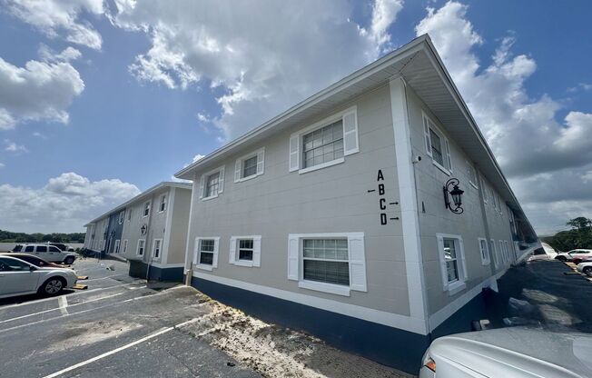 1 Bed/1 Bath, Ground Floor Condo in Palms of Mount Dora AVAILABLE NOW!