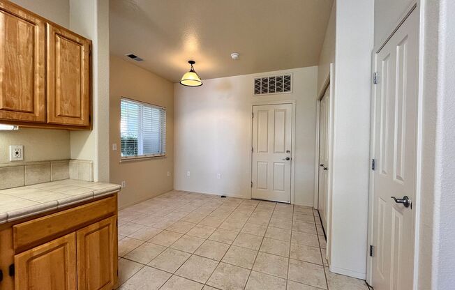 3 beds, 2.5 baths, $3,600