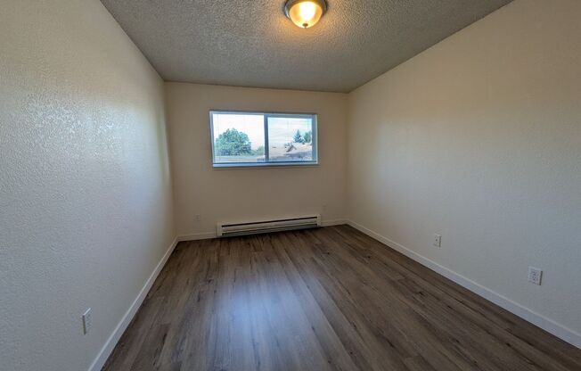 1 bed, 1 bath, 700 sqft, $1,125, Unit #30