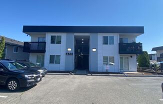 Centrally Located Ground floor Remodeled 1 bedroom in Burien! Easy to book self tour!
