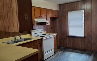 2 beds, 1 bath, $750