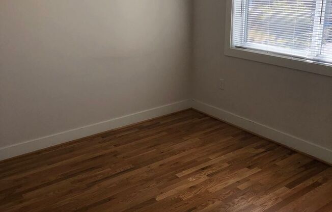 2 beds, 2 baths, 909 sqft, $1,849, Unit 1300-10