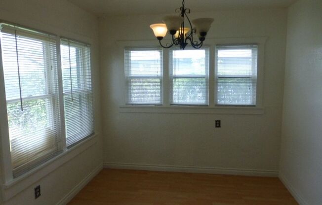 3 beds, 1 bath, $1,595